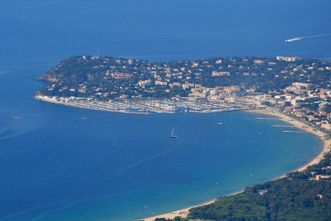 Studio 207-Front De Mer Parking Prive Cavalaire-sur-Mer Exterior photo